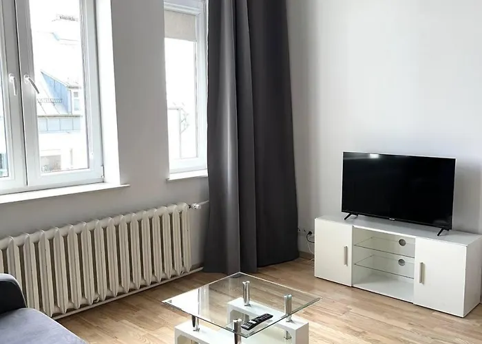 Stylish Apartment In The Centre -By Hik Apartments